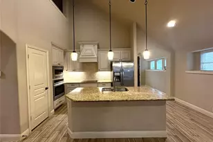 550 Lily St, Crowley, TX 76036 - Photo 6