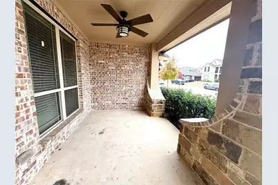 550 Lily Street, Crowley, TX 76036 - Photo 2