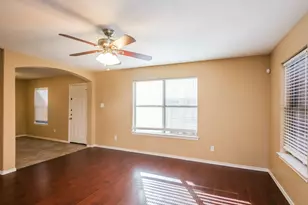 148 Cliff Height Cir, Dallas, TX 75241 - Photo 8