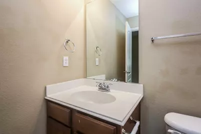 148 Cliff Heights Circle, Dallas, TX 75241 - Photo 2