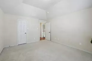 4720 Barn Owl Tr, Grand Prairie, TX 75052 - Photo 34