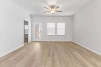 5713 Chasewood Drive, Princeton, TX 75071 - Photo 14