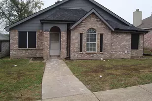 12812 Hilltop Dr, Balch Springs, TX 75180 - Photo 1