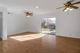 1618 University Dr, Arlington, TX 76013 - Photo 12