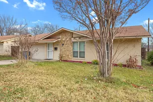 145 Price Dr, Lewisville, TX 75067 - Photo 4