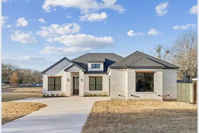 1235 Cedardale Road, Lancaster, TX 75134 - Photo 2