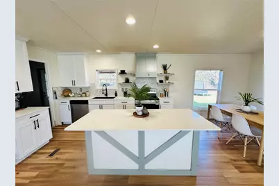 51 Spring Creek Circle, Grand Prairie, TX 75054 - Photo 4