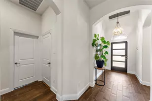 10701 Klondike Ln, Aubrey, TX 76227 - Photo 4