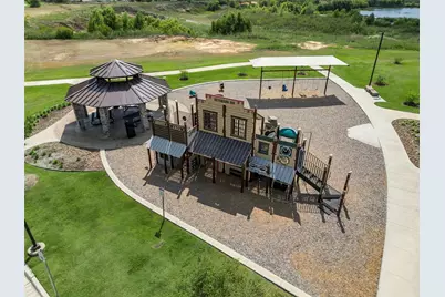 10701 Klondike Lane, Aubrey, TX 76227 - Photo 32