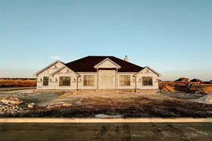 1304 Red Rock Rd, Hewitt, TX 76643 - Photo 2