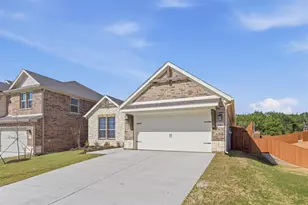 549 Waterford Park Boulevard, Weatherford, TX 76087 - Photo 2