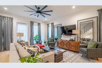 694 W Main Street, Arlington, TX 76013 - Photo 6