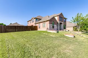 4328 Oak Bluff Ln, Sachse, TX 75048 - Photo 2