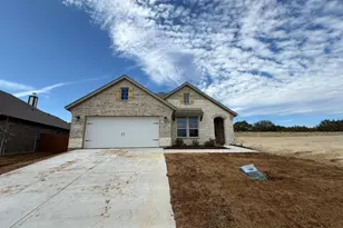 561 Waterford Pk Blvd, Weatherford, TX 76087 - Photo 1