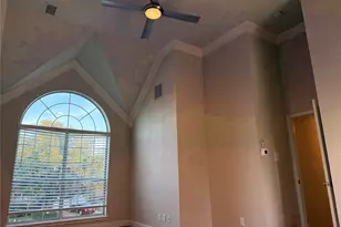 8645 Mill Creek Rd, Irving, TX 75063 - Photo 18