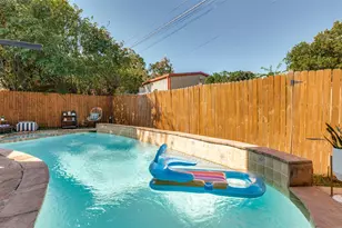 2435 W 10th St, Dallas, TX 75211 - Photo 36