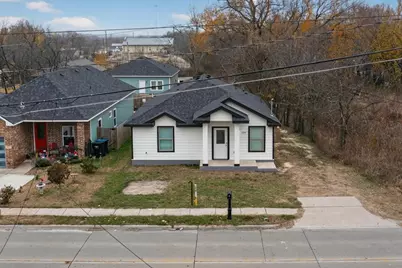3304 Wellington Street, Greenville, TX 75401 - Photo 4