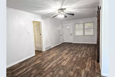 604 Bayless Drive, Euless, TX 76040 - Photo 6