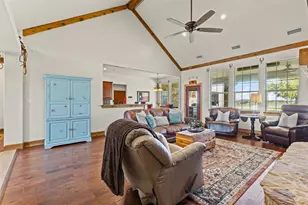 216 Megan Ct, Hudson Oaks, TX 76087 - Photo 14