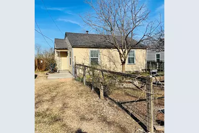 203 Ennis Street, Waxahachie, TX 75165 - Photo 2