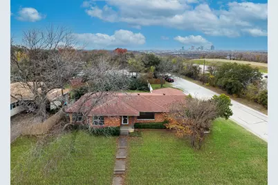 1500 Oak Cliff Road, Fort Worth, TX 76103 - Photo 2