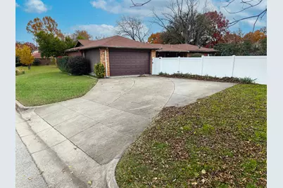 1500 Oak Cliff Road, Fort Worth, TX 76103 - Photo 4
