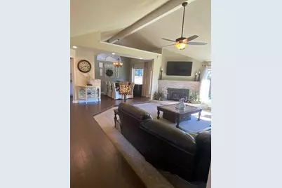 1827 Forestdale Drive, Grapevine, TX 76051 - Photo 8