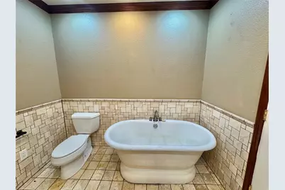 610 W Cedar Street, Nocona, TX 76255 - Photo 30