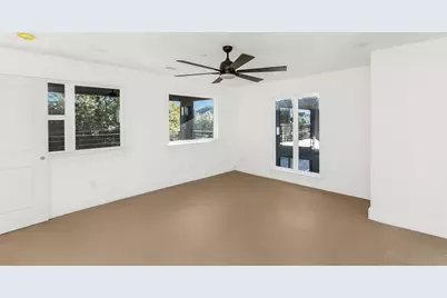 1105 Poindexter Street #B1, Fort Worth, TX 76102 - Photo 22