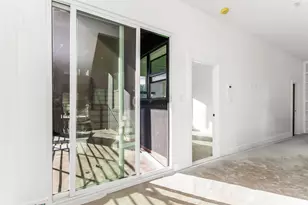 1105 Poindexter St, Fort Worth, TX 76102 - Photo 12