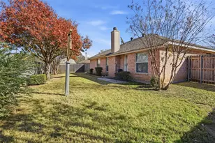 212 Preston Dr, Cleburne, TX 76033 - Photo 26