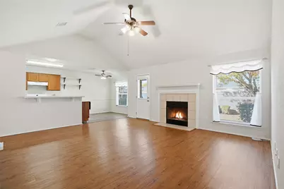 212 Preston Drive, Cleburne, TX 76033 - Photo 10