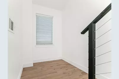 1105 Poindexter Street #B2, Fort Worth, TX 76102 - Photo 32