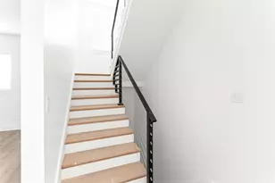 1105 Poindexter St, Fort Worth, TX 76102 - Photo 6