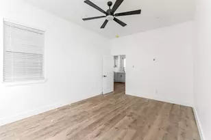 1105 Poindexter St, Fort Worth, TX 76102 - Photo 14