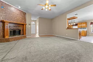 2400 Buck Dr, Mesquite, TX 75181 - Photo 2