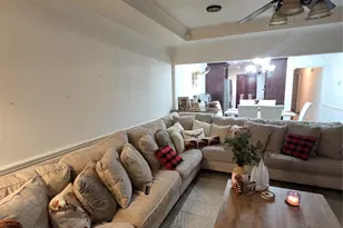 222 W Shady Grove Road W, Irving, TX 75060 - Photo 6