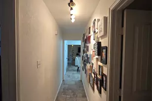 222 W Shady Grove Road W, Irving, TX 75060 - Photo 16