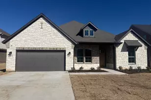 1121 Trinity Dr, Springtown, TX 76082 - Photo 1