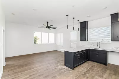 1105 Poindexter Street #B3, Fort Worth, TX 76102 - Photo 12