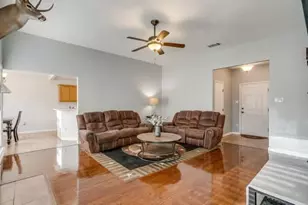 951 Morgan Dr, Burleson, TX 76028 - Photo 10