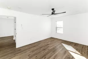 1101 Poindexter St, Fort Worth, TX 76102 - Photo 24