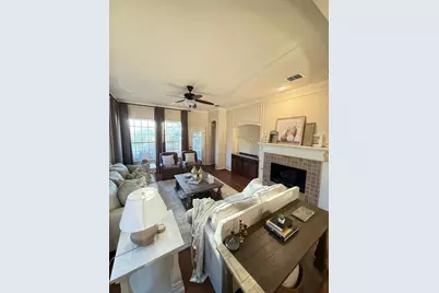 300 Eastland Drive, Lewisville, TX 75056 - Photo 6