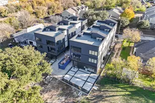 1101 Poindexter St, Fort Worth, TX 76102 - Photo 2