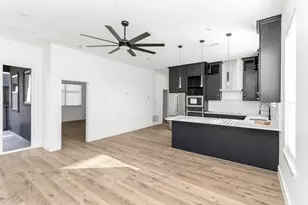 1101 Poindexter St, Fort Worth, TX 76102 - Photo 10