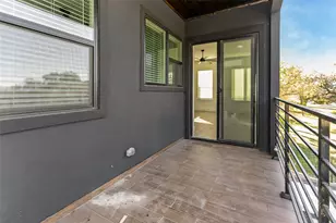 1101 Poindexter St, Fort Worth, TX 76102 - Photo 14