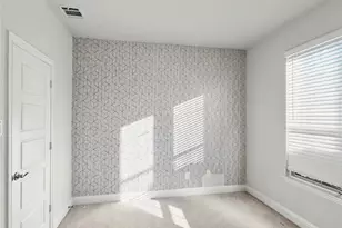 658 Erin Hls Dr, Red Oak, TX 75154 - Photo 4