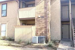 1101 Calico Ln, Arlington, TX 76011 - Photo 1