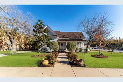514 N Rogers Street, Waxahachie, TX 75165 - Photo 1