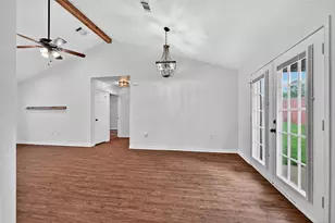 315 Stone St, Collinsville, TX 76233 - Photo 10